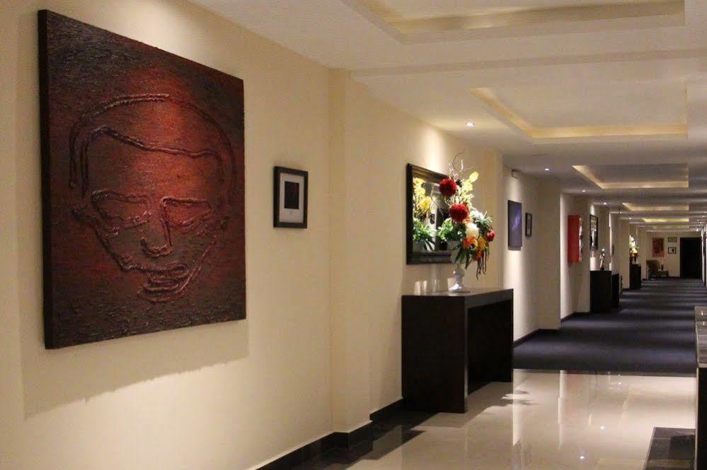 Hotel Two Select 쿨리아칸 외부 사진